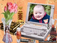 Laptop, comidas e enfeites