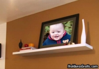 Quadro na prateleira